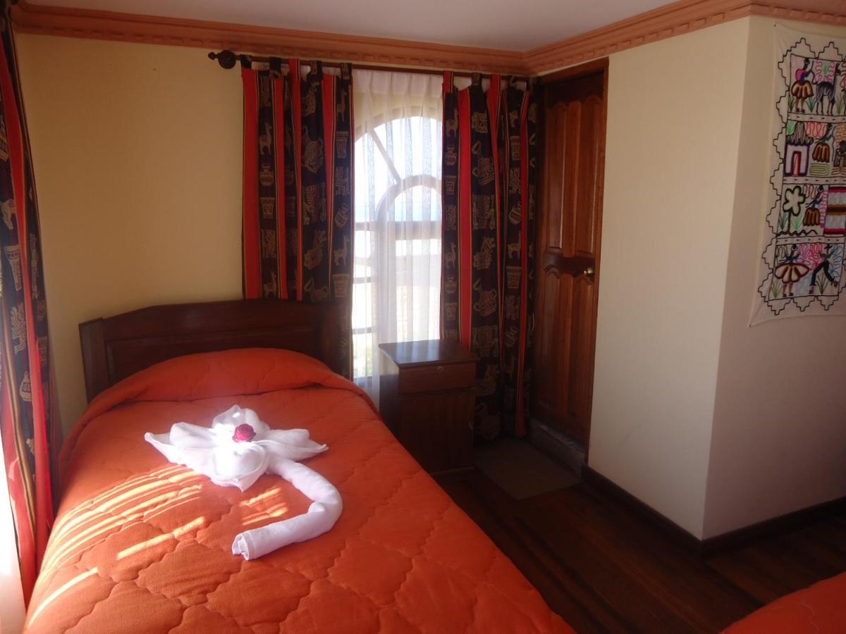 Hostal Del Sol Isla Del Sol Bagian luar foto