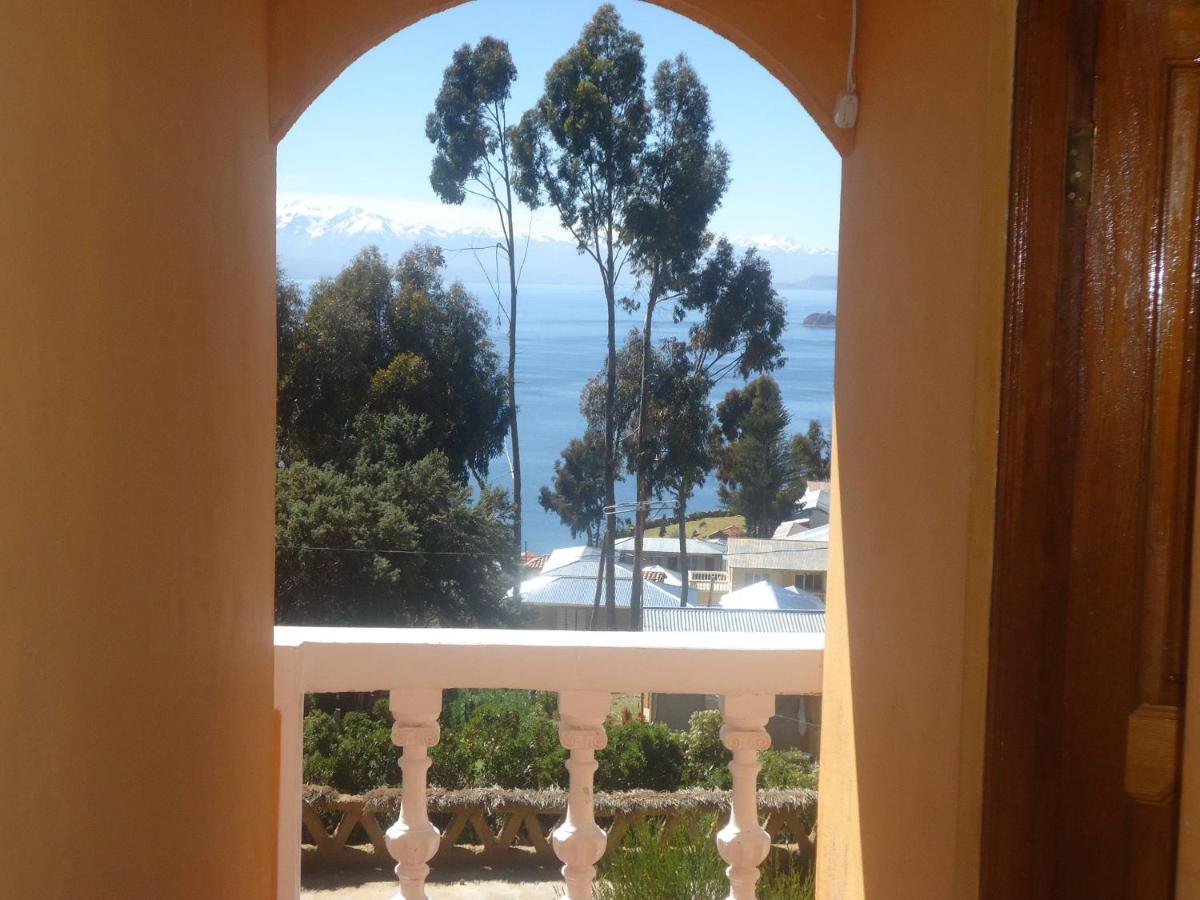 Hostal Del Sol Isla Del Sol Bagian luar foto