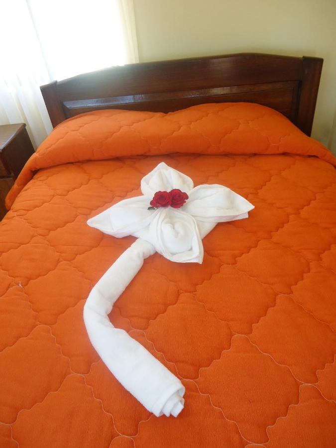 Hostal Del Sol Isla Del Sol Bagian luar foto